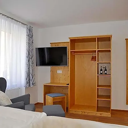 Alojamento de Acomodação e Pequeno-almoço Bed Bike & Breakfast 3*