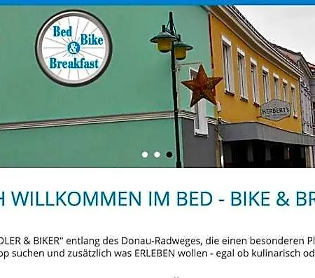 Bed Bike & Breakfast 3*