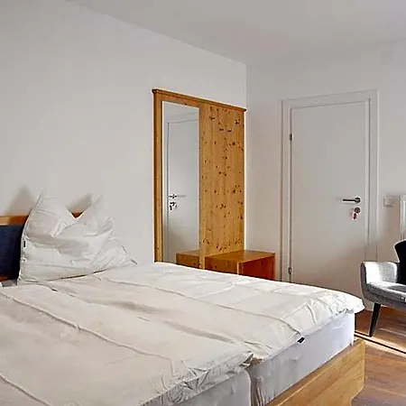 Bed Bike & Breakfast Alojamento de Acomodação e Pequeno-almoço 3*