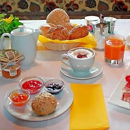Bed Bike & Breakfast Alojamento de Acomodação e Pequeno-almoço 3*